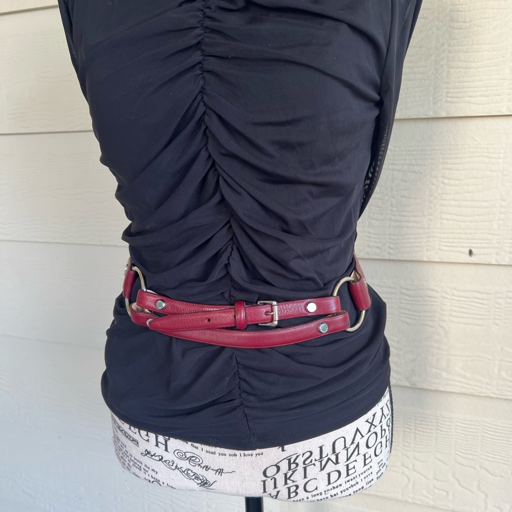 Longchamp red leather belt
